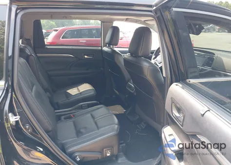 2018 Toyota Highlander Se из США, поврежденный, VIN 5TDJZRFH6JS496061